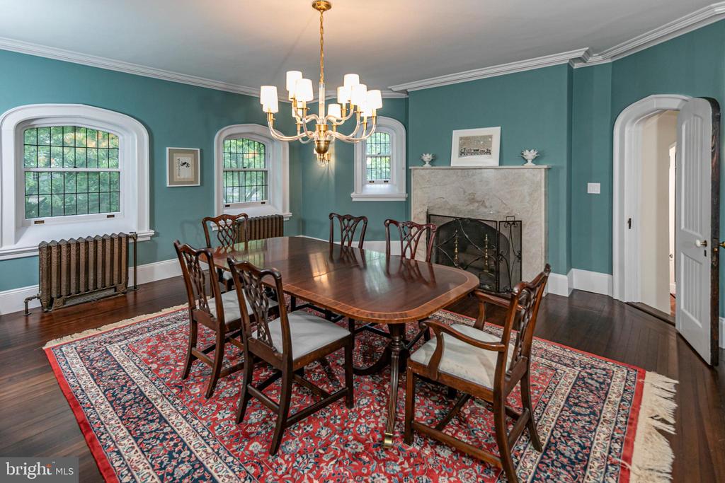32 Hodge Rd