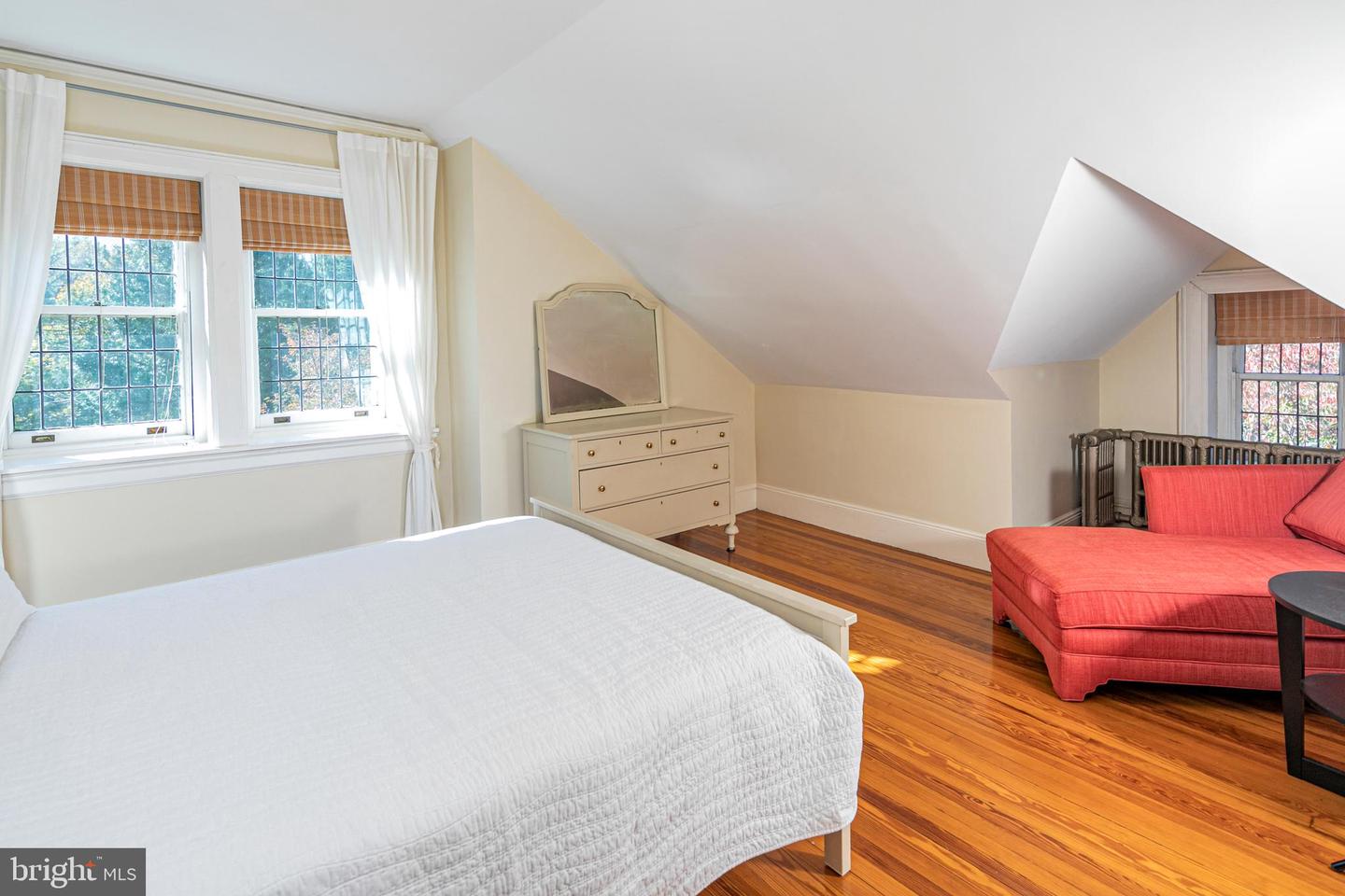 32 Hodge Rd