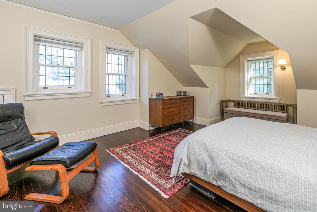 32 Hodge Rd