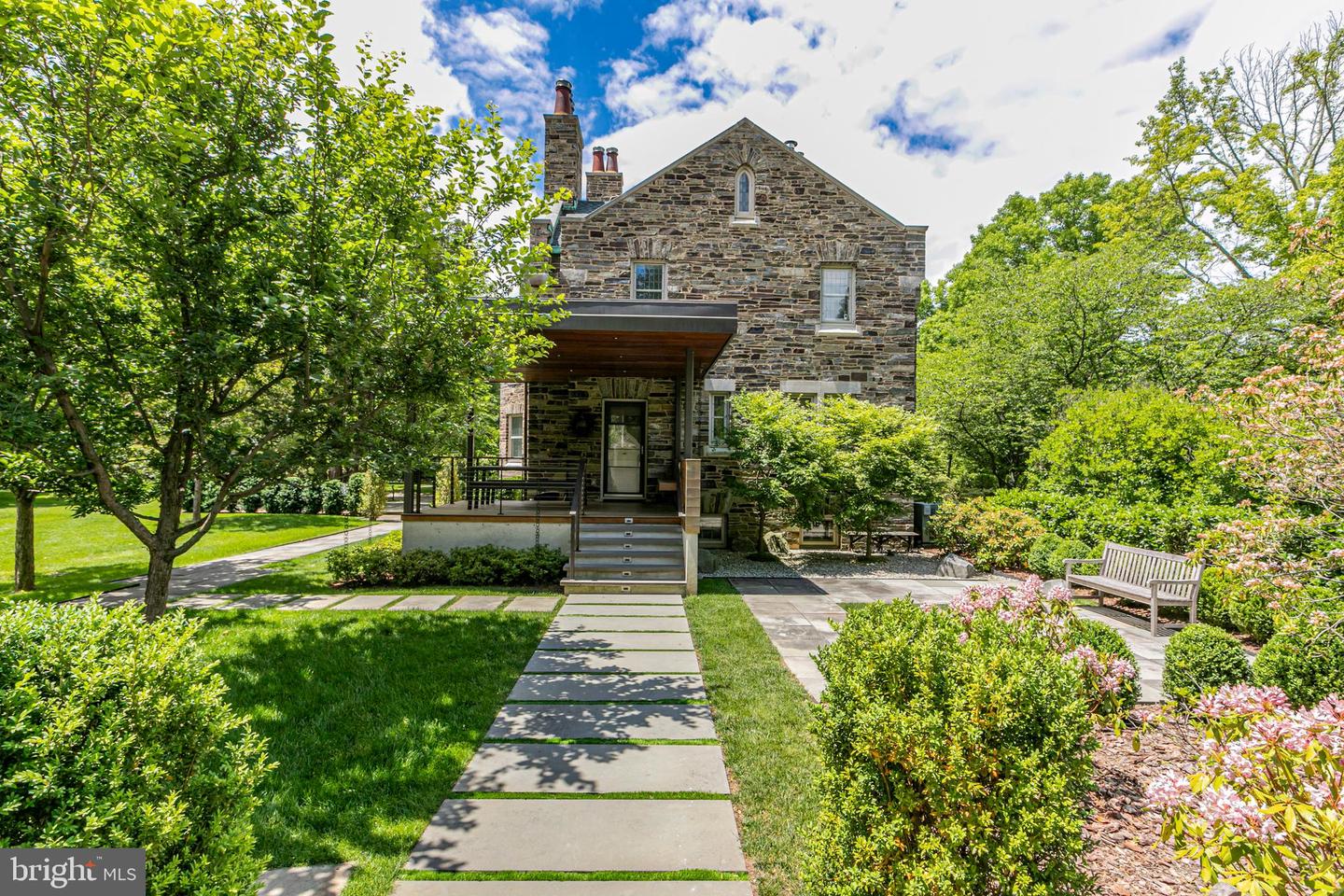 32 Hodge Rd