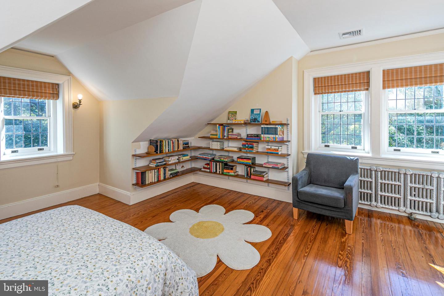 32 Hodge Rd