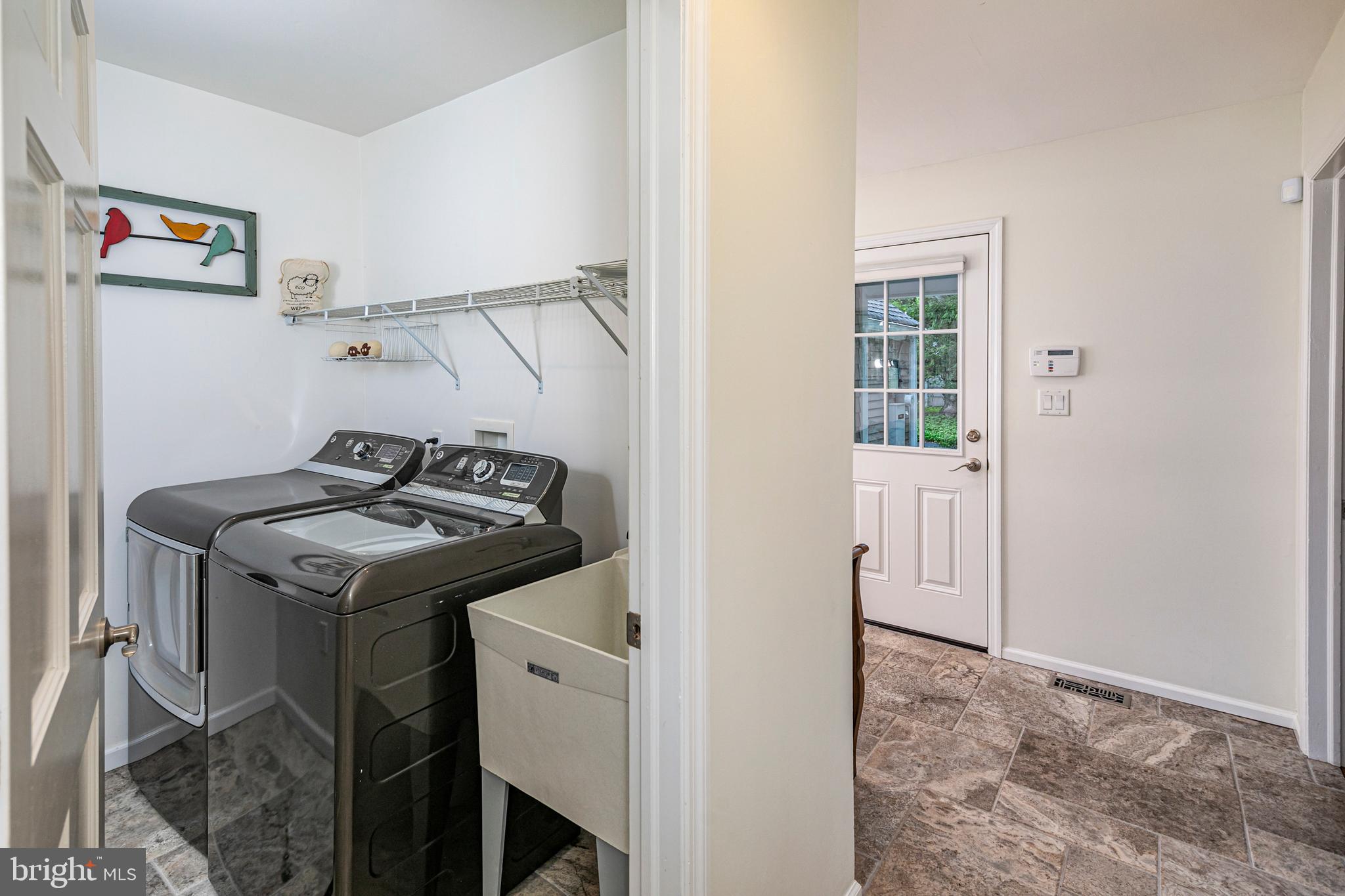 226 Riverside Dr