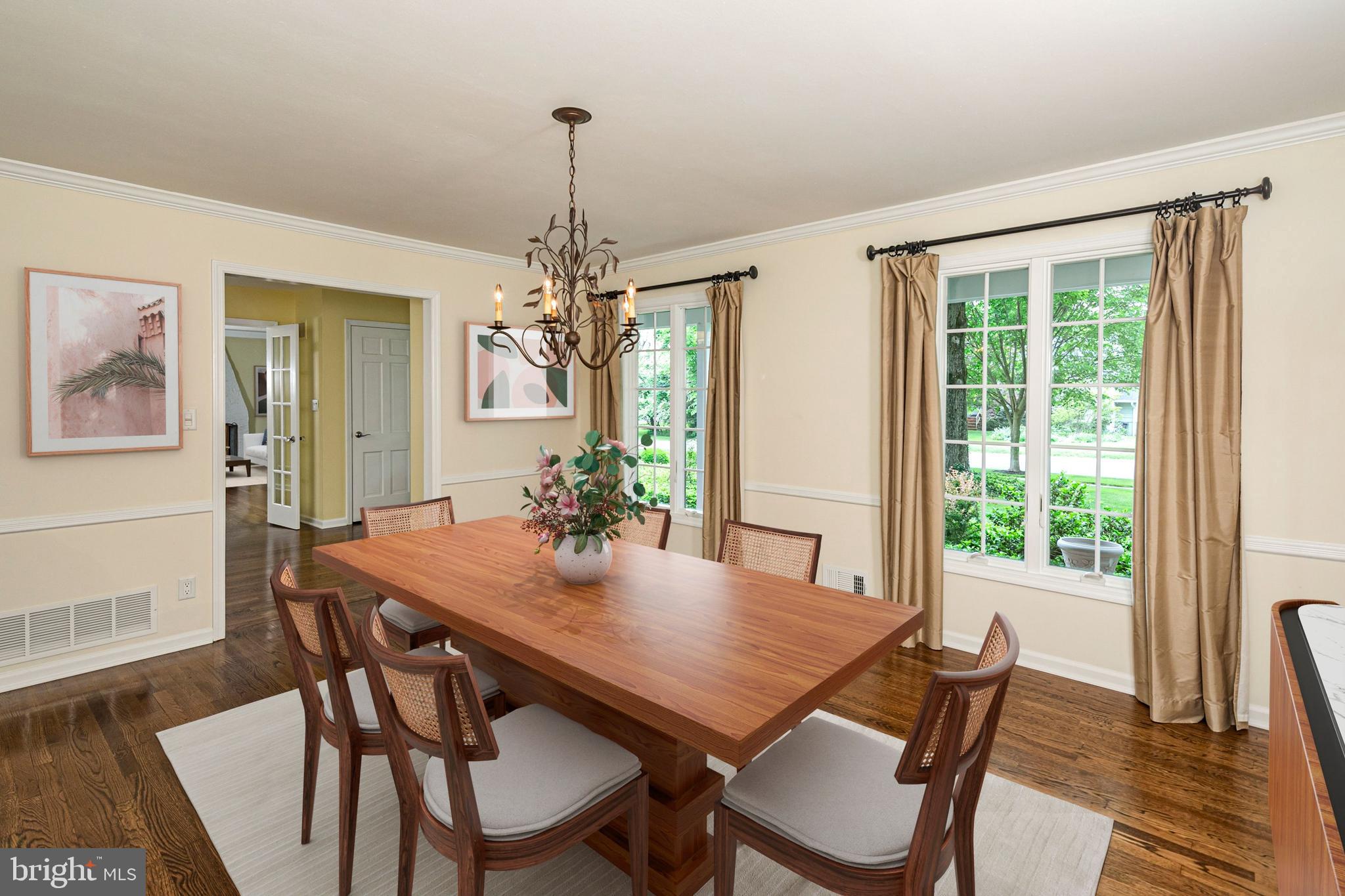 226 Riverside Dr