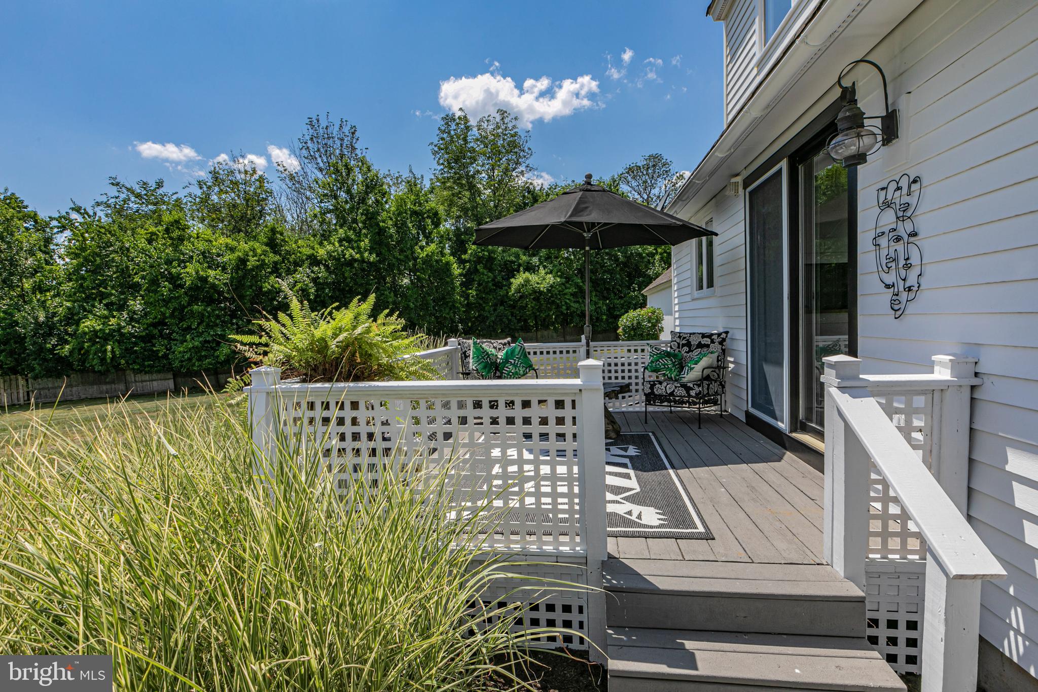 7 COVENTRY FARM LN