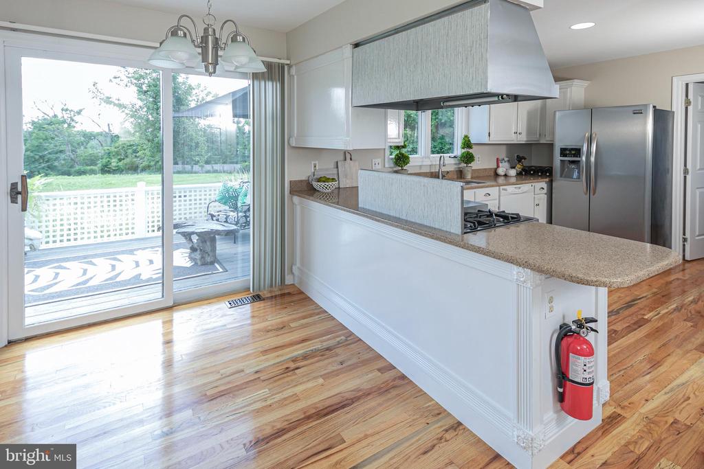 7 COVENTRY FARM LN