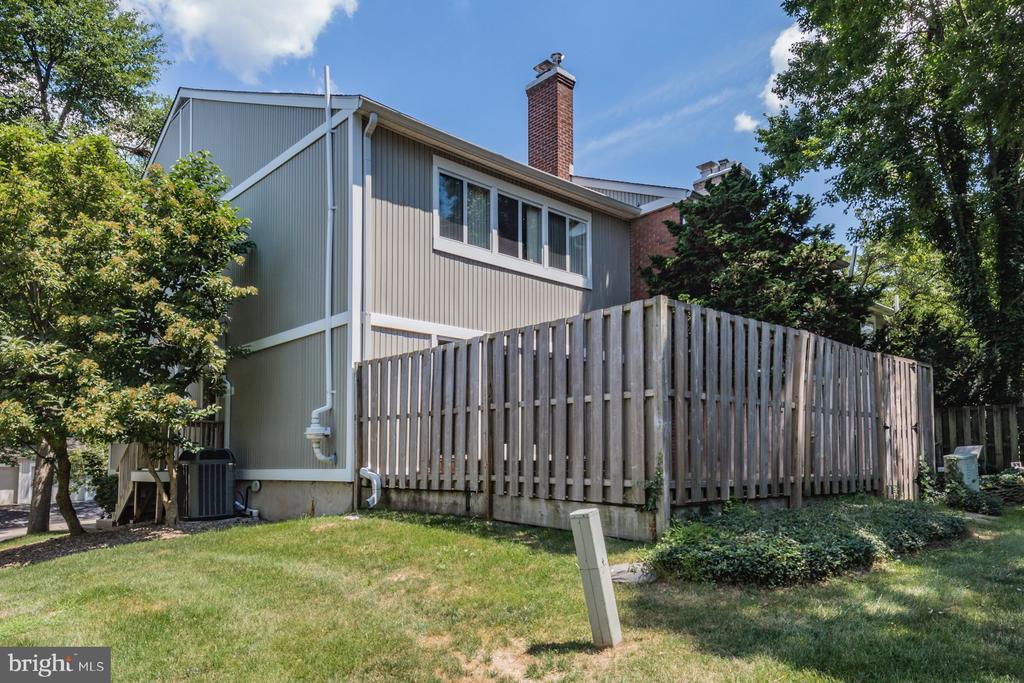 20 GORDON WAY