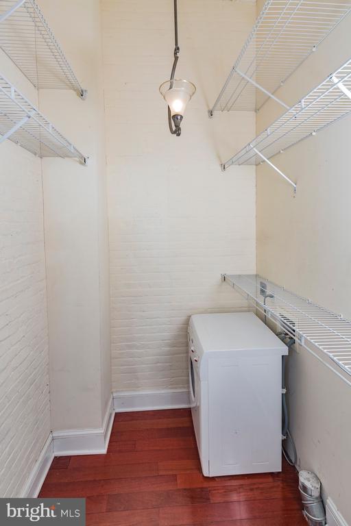 10 BAYARD LN #4