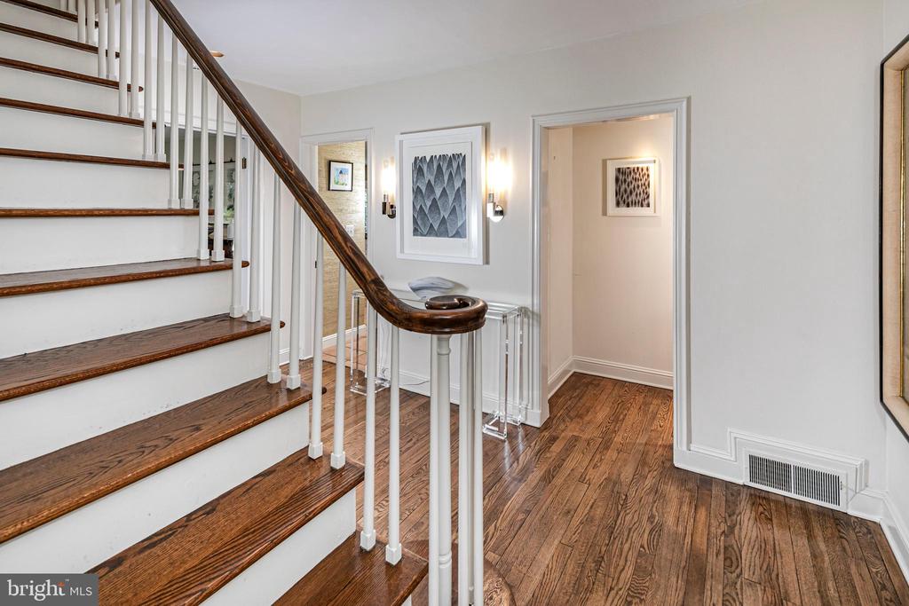 57 HODGE RD