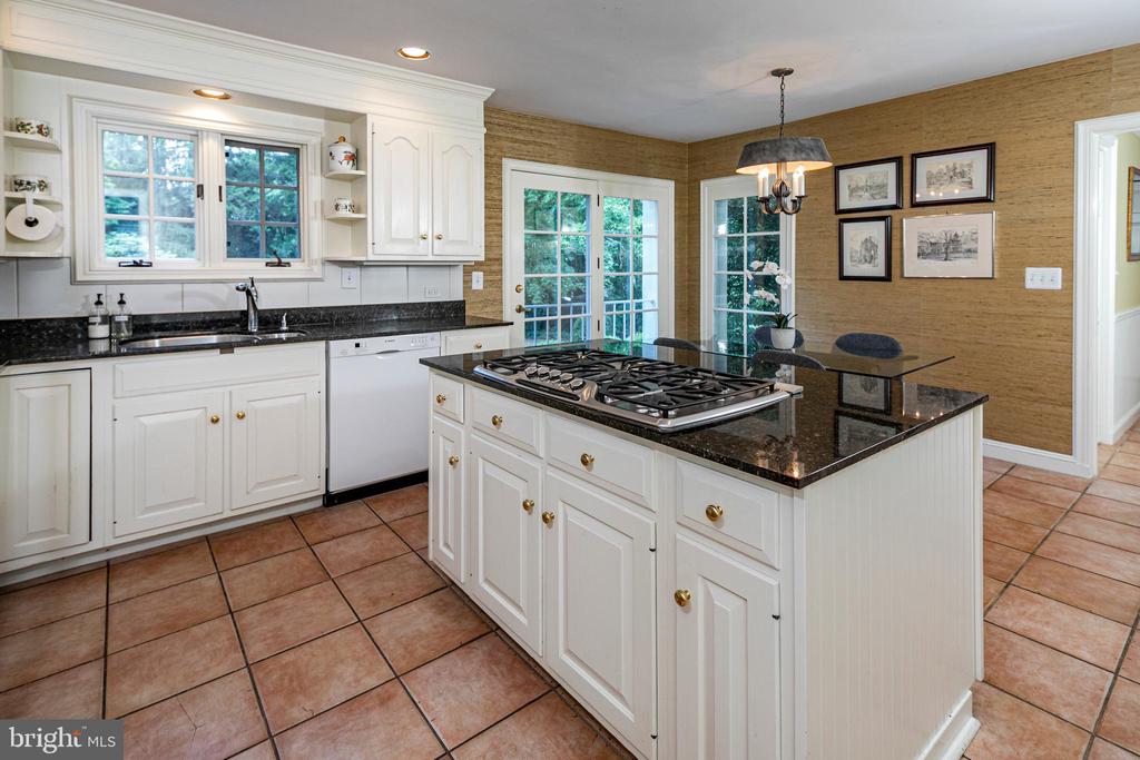 57 HODGE RD