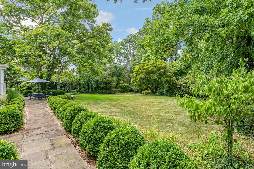 57 HODGE RD