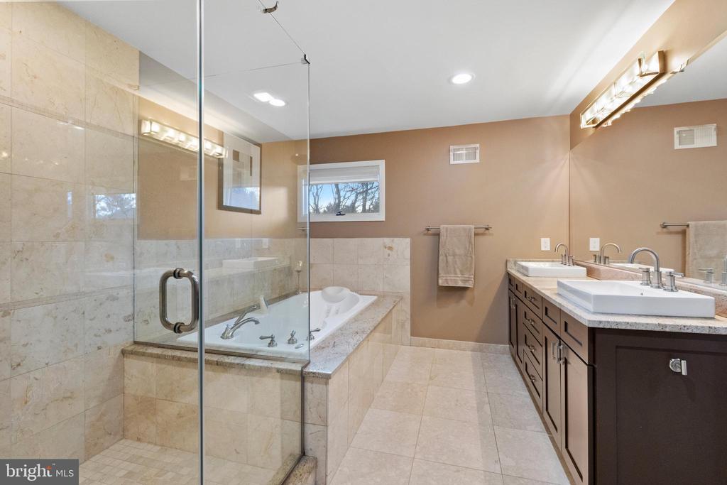 3 Highland Rd