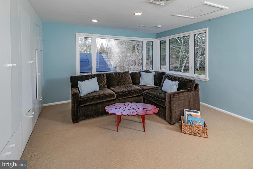 74 Allison Rd