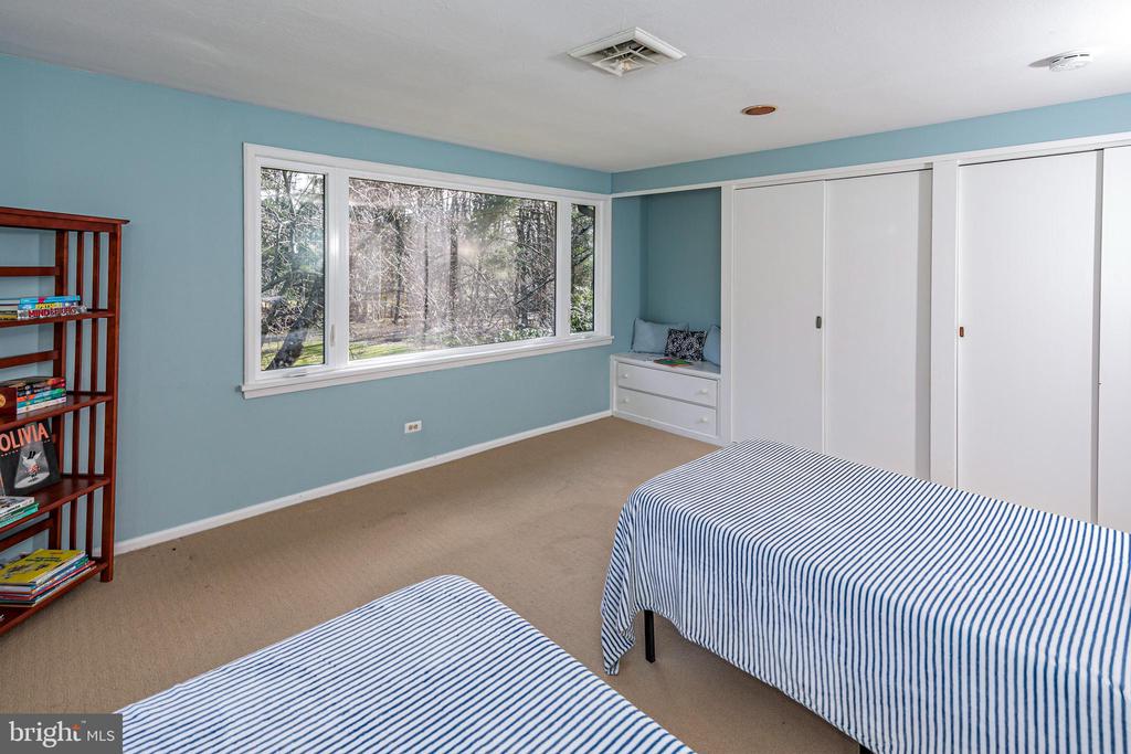 74 Allison Rd