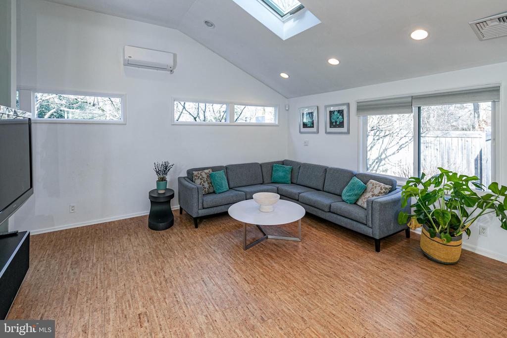 74 Allison Rd