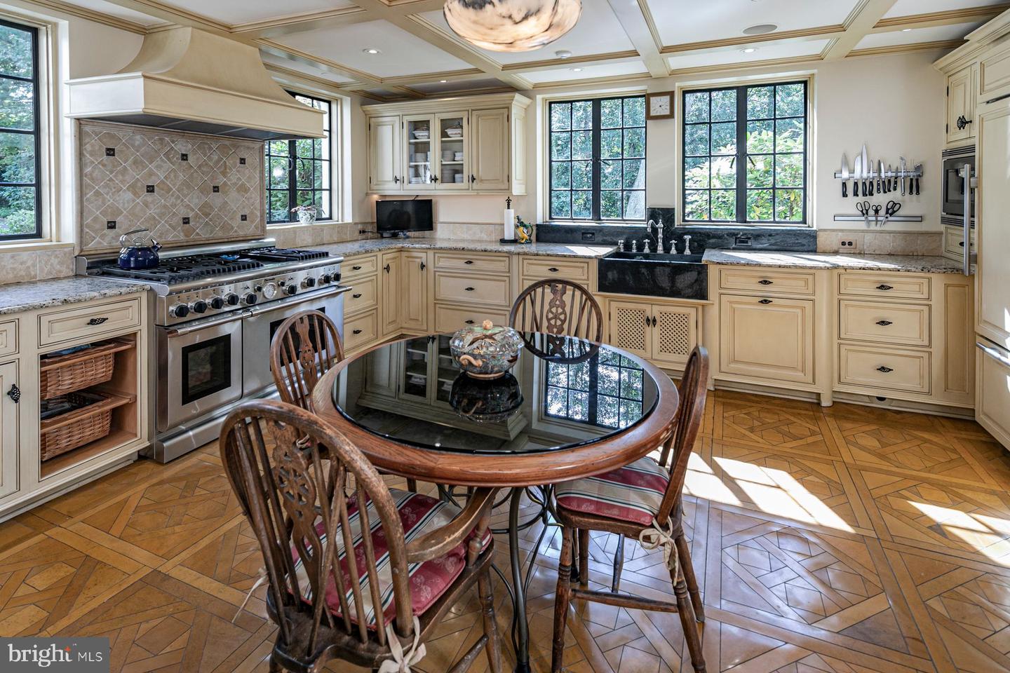 155 Hodge Rd