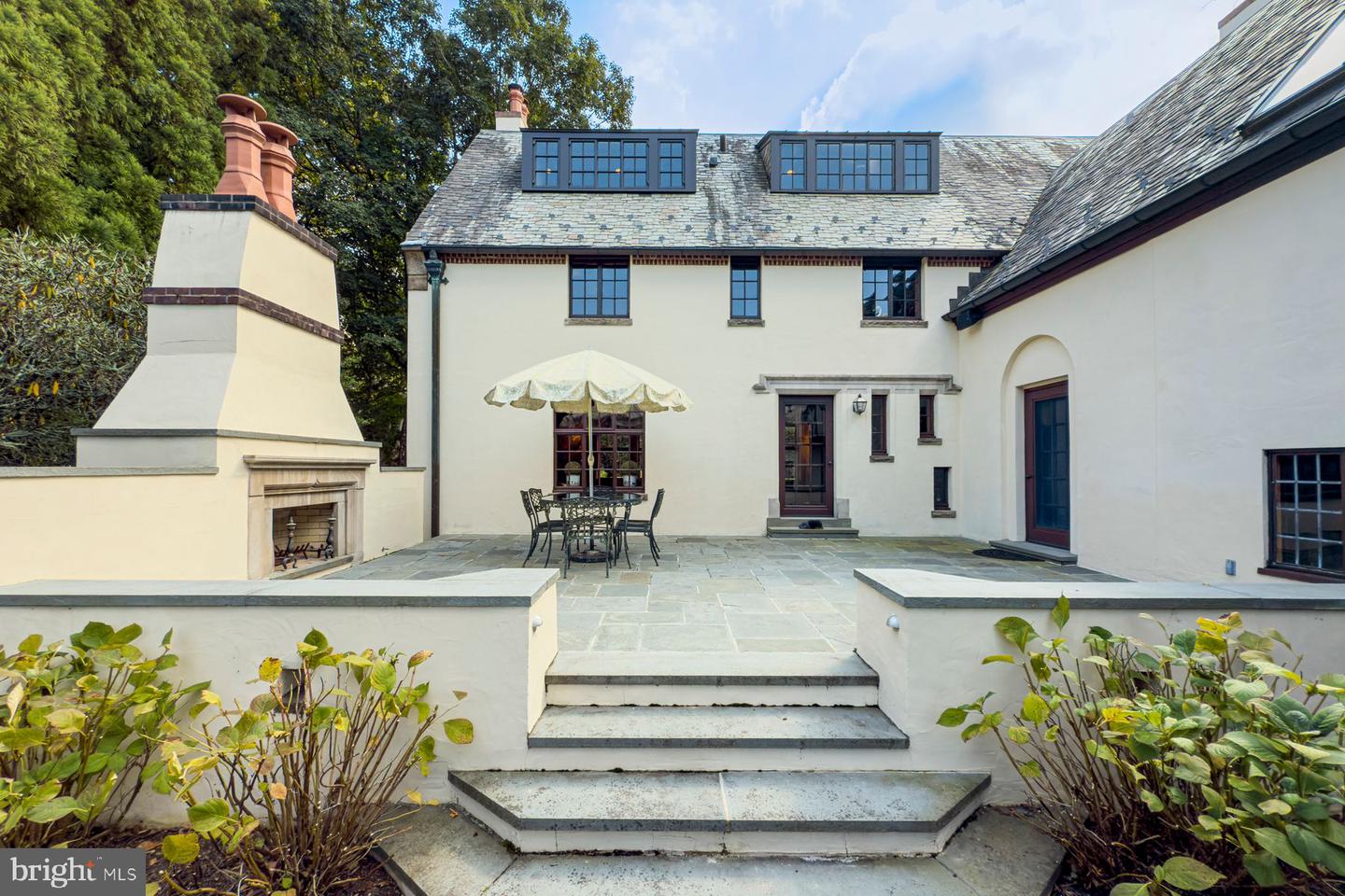 155 Hodge Rd