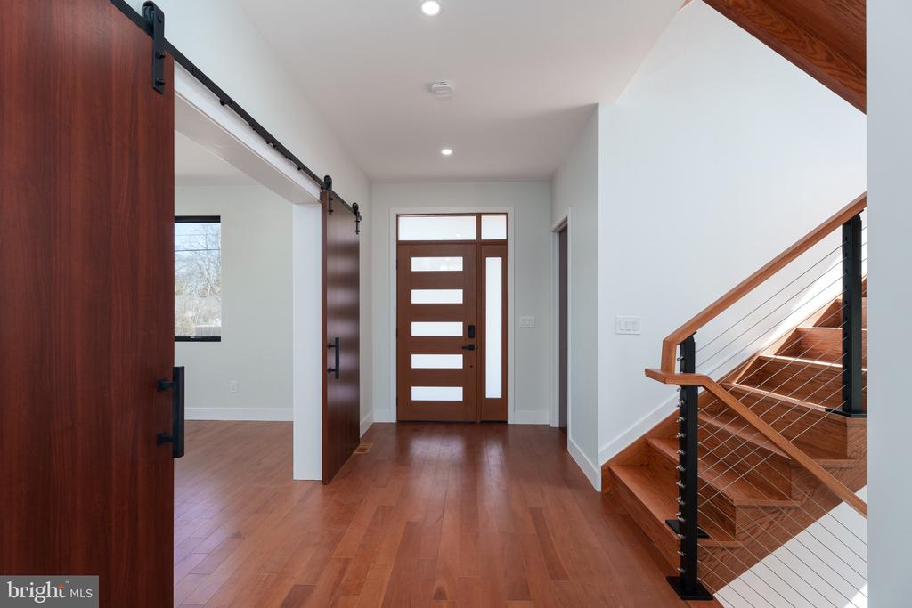 210 Linden Lane