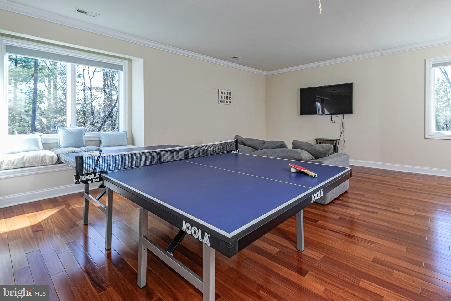 63 Greenhouse Dr