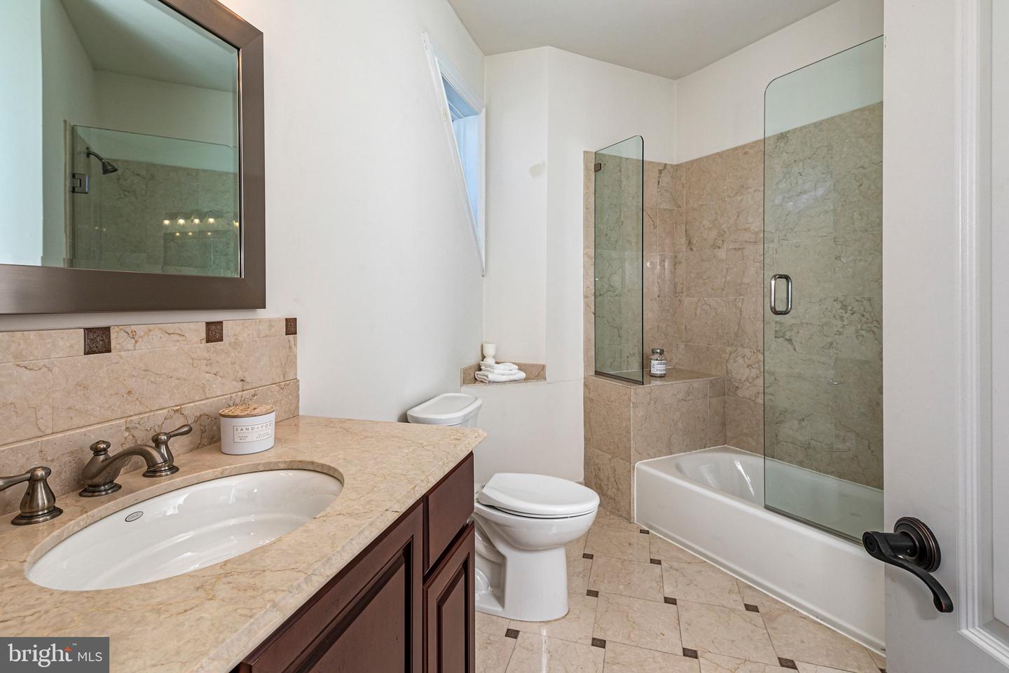 63 Greenhouse Dr