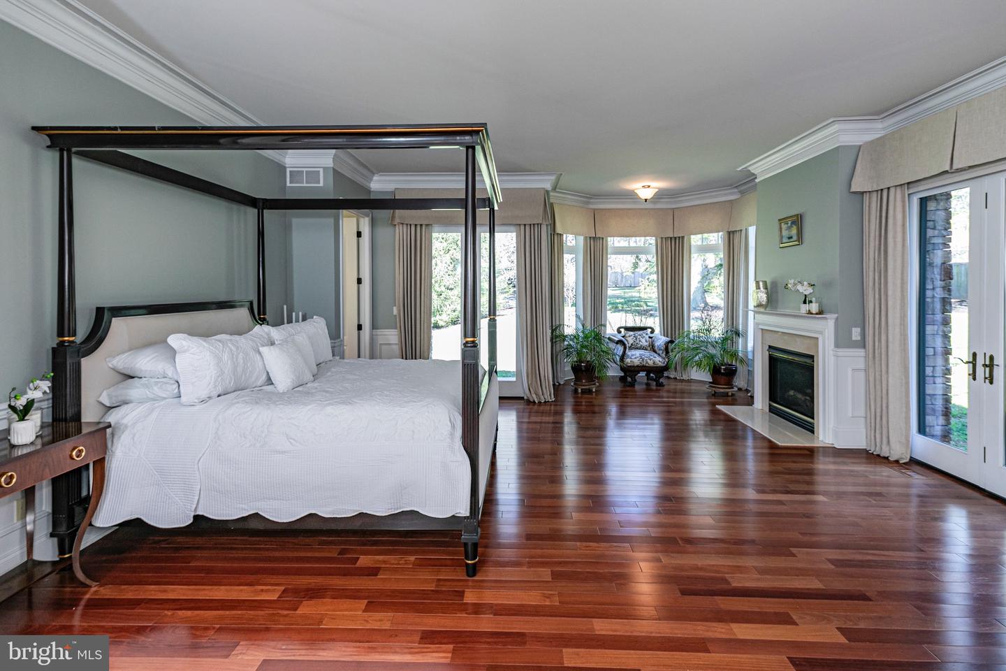63 Greenhouse Dr