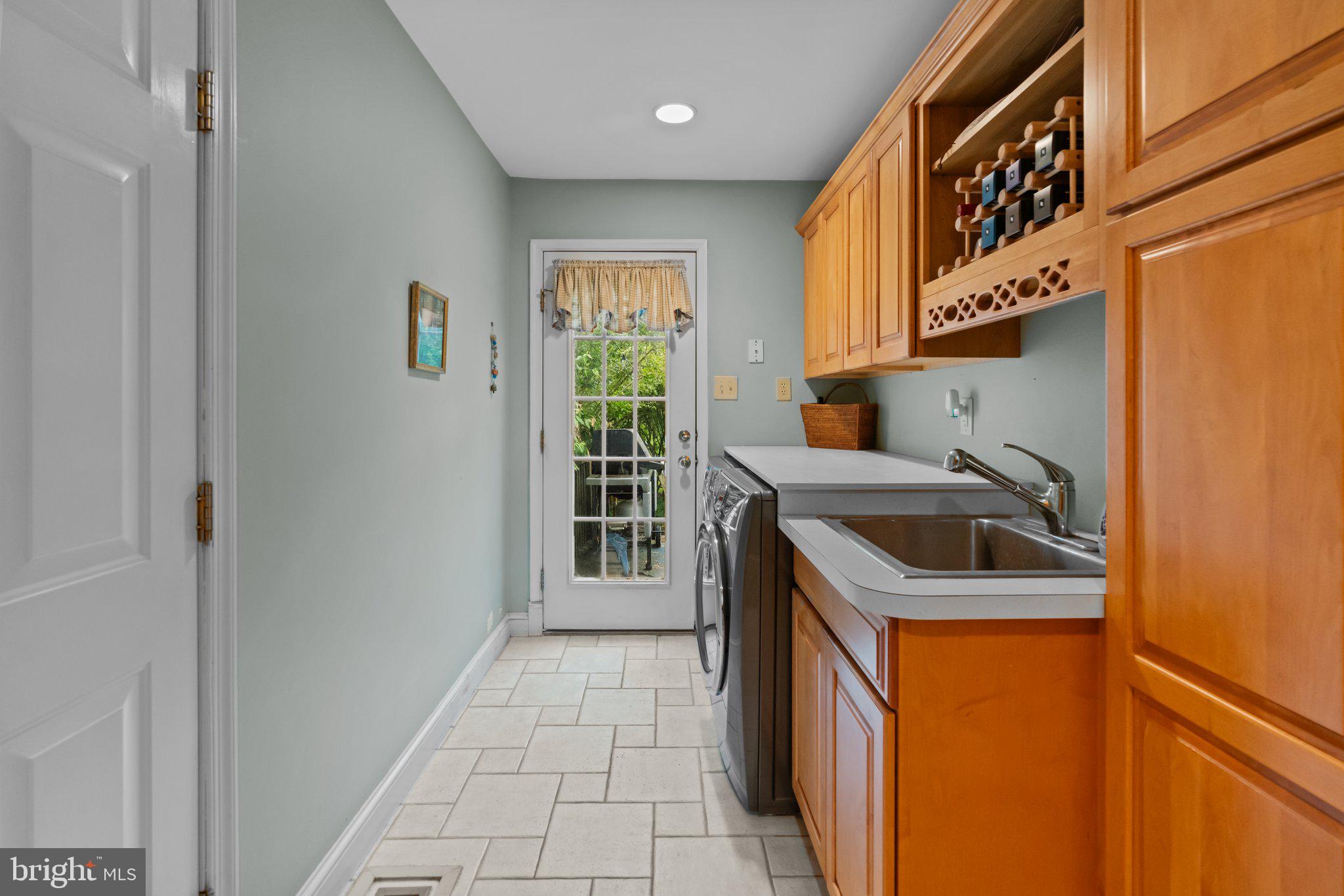 5 Stark Ct