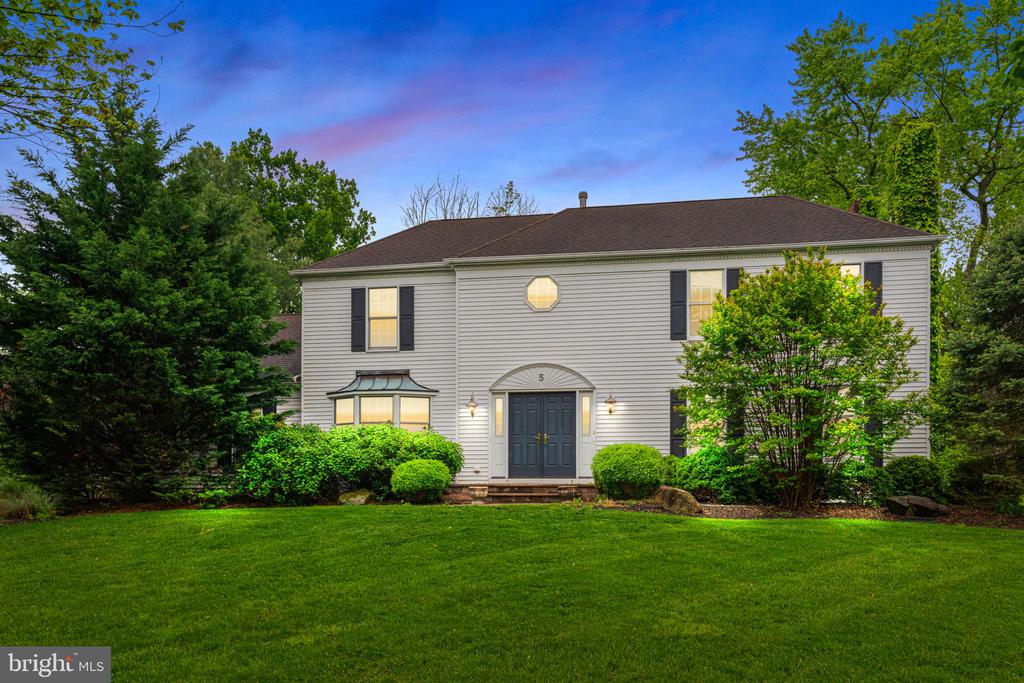 5 Stark Ct