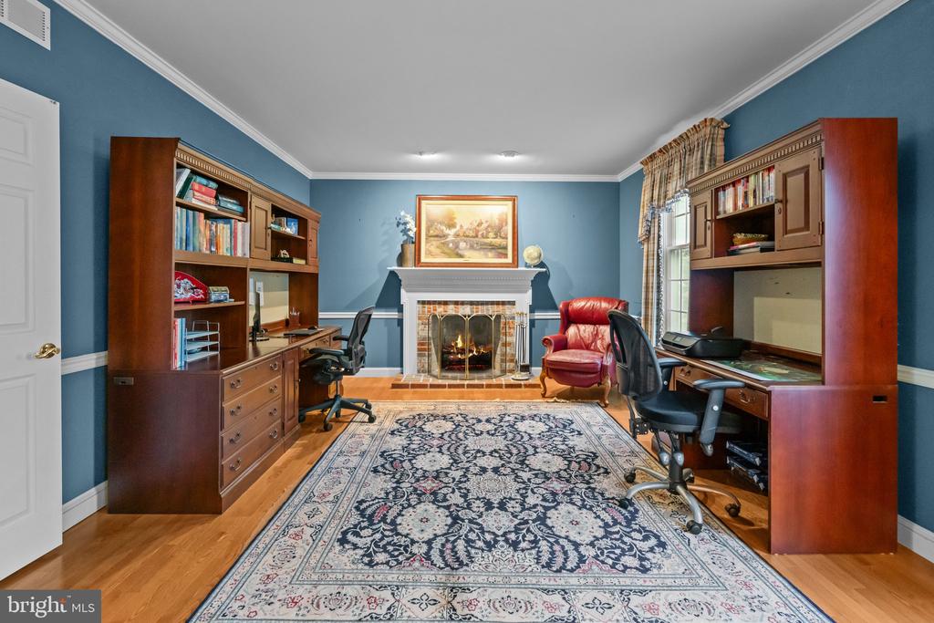 5 Stark Ct
