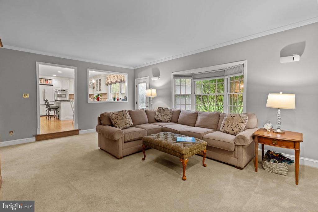 5 Stark Ct