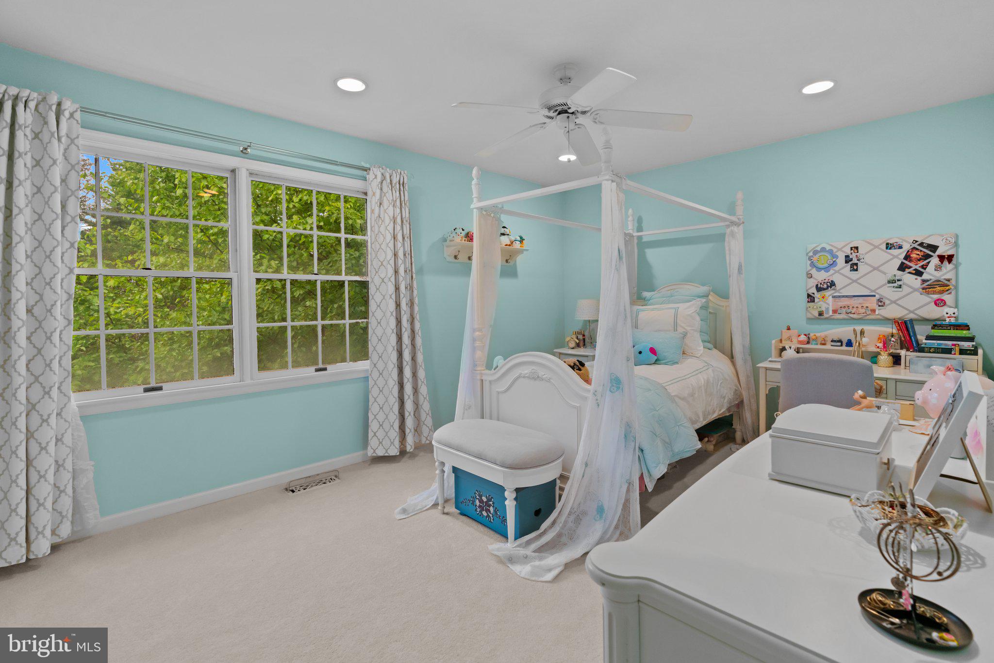5 Stark Ct