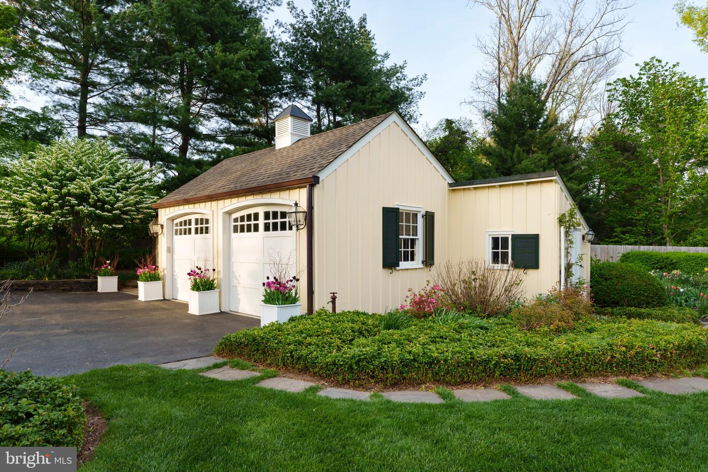 4445 Province Line Rd
