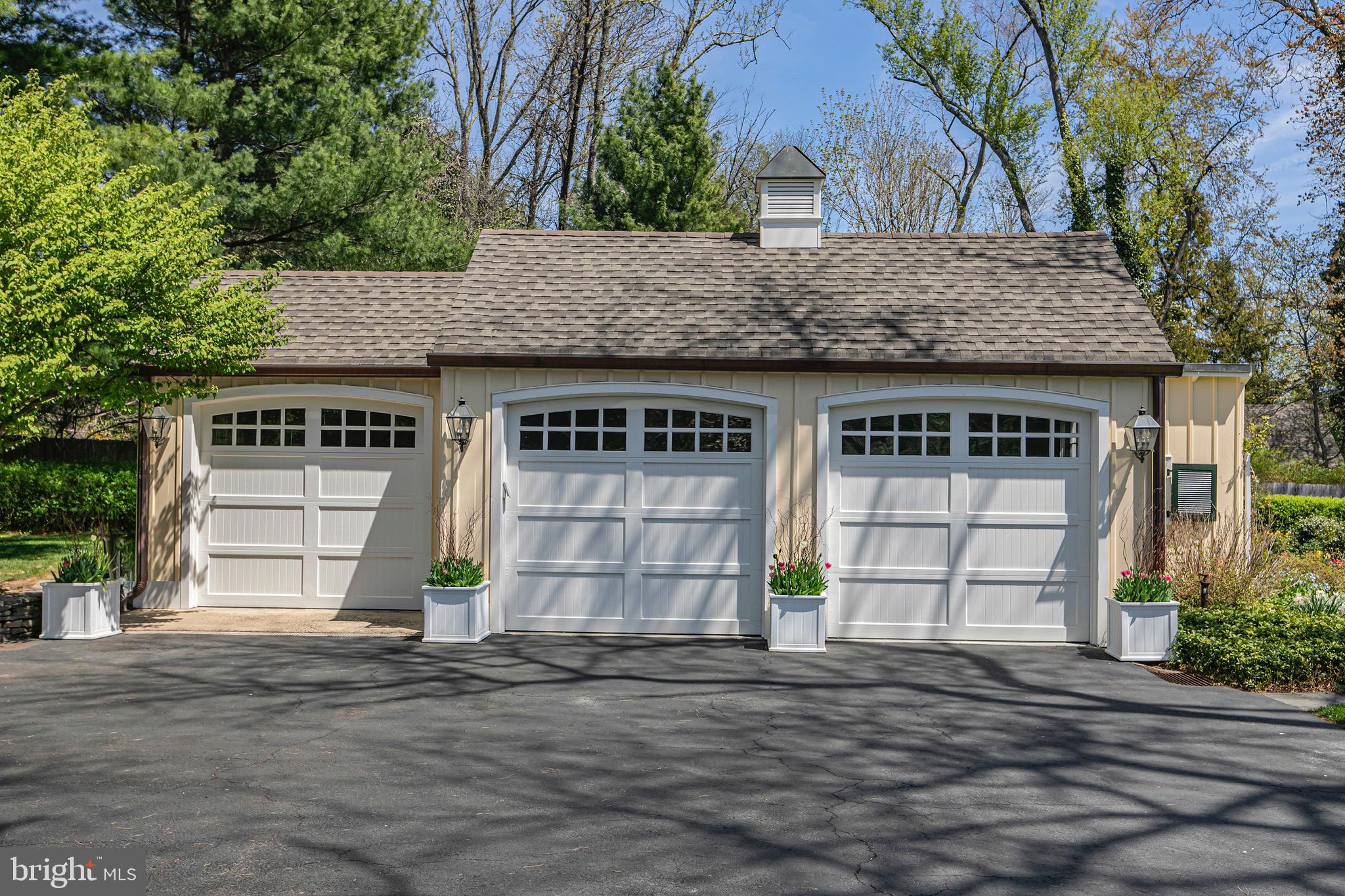 4445 Province Line Rd