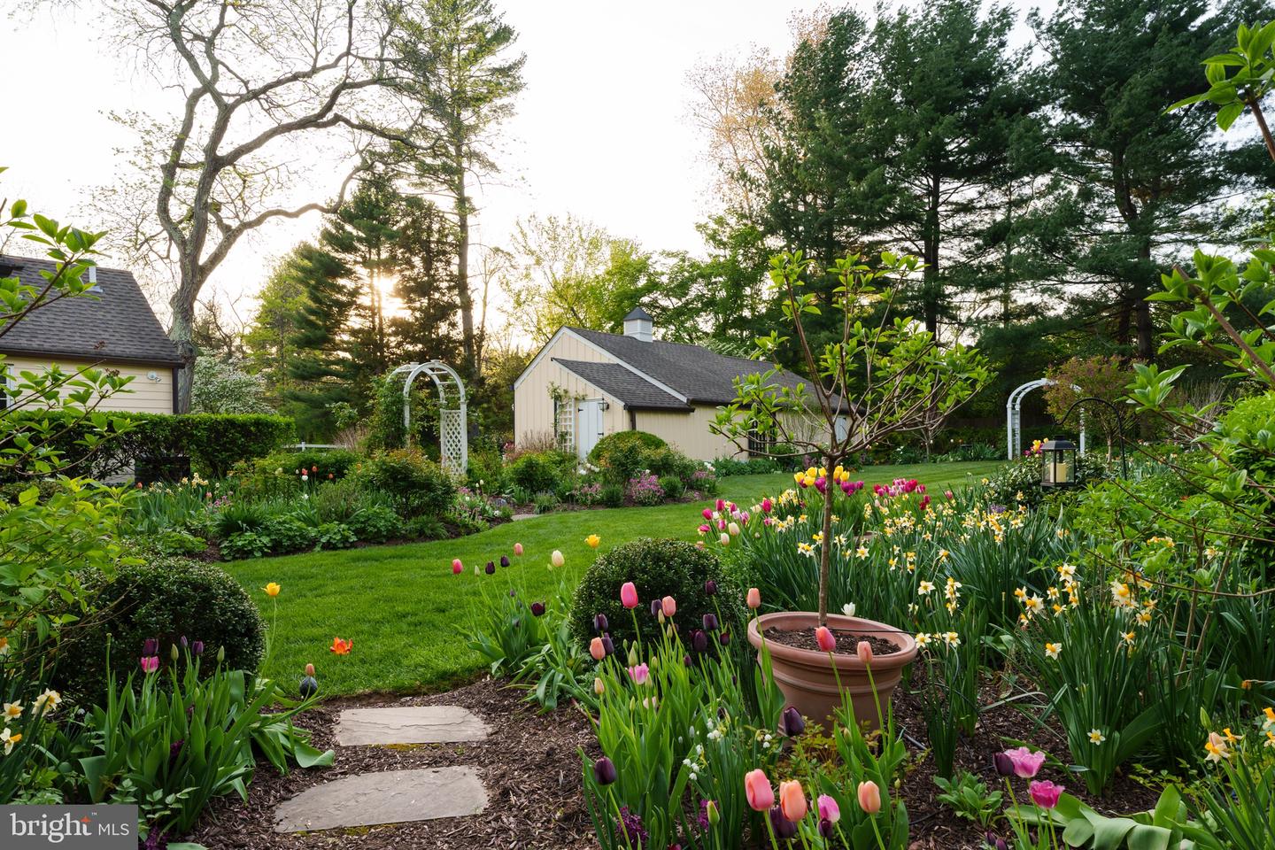 4445 Province Line Rd