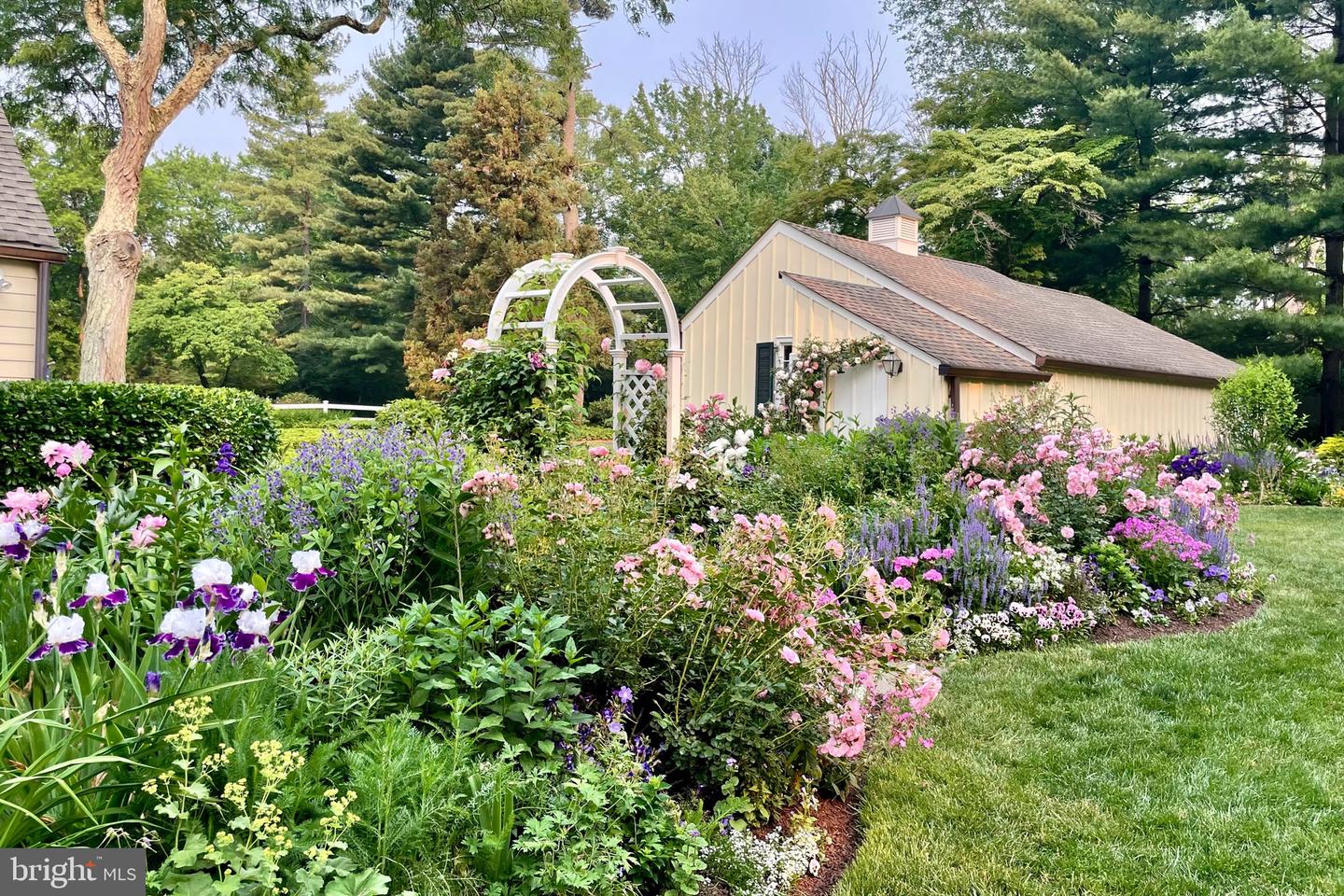 4445 Province Line Rd
