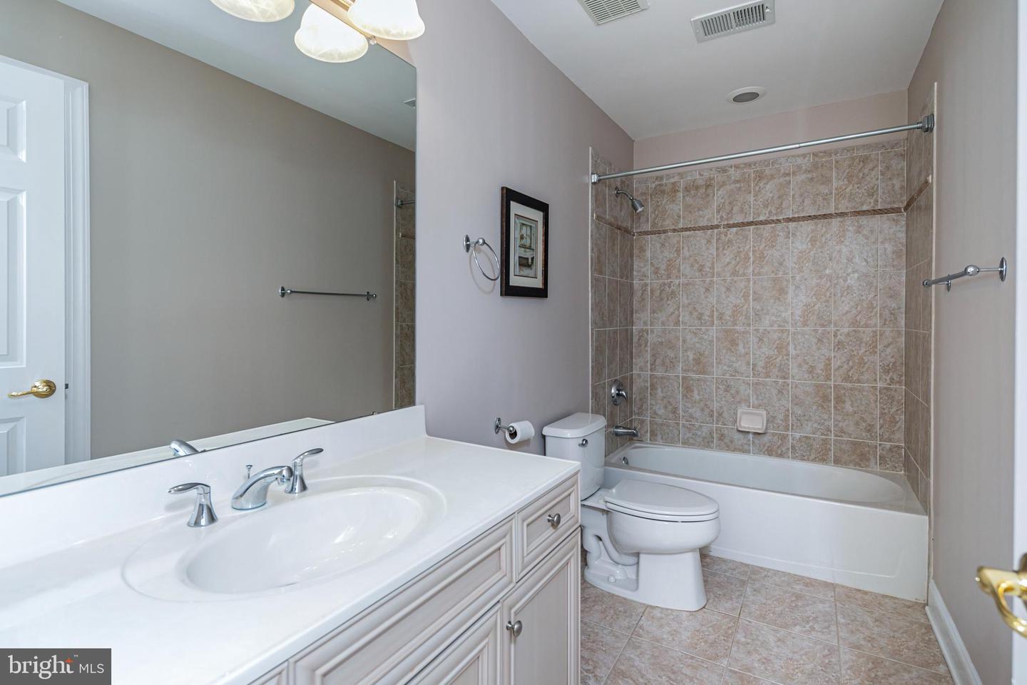 6 Allura Ct