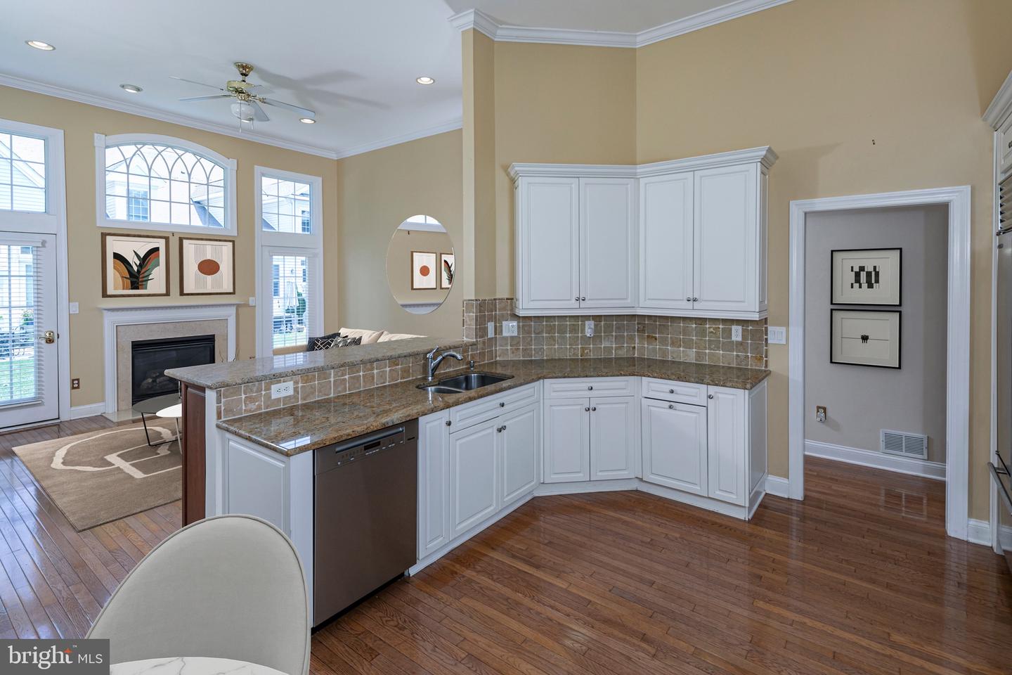 6 Allura Ct