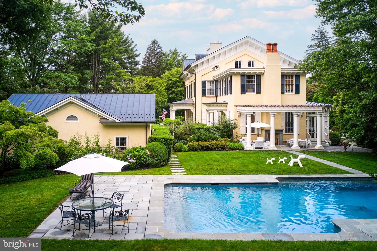 15 Hodge Rd