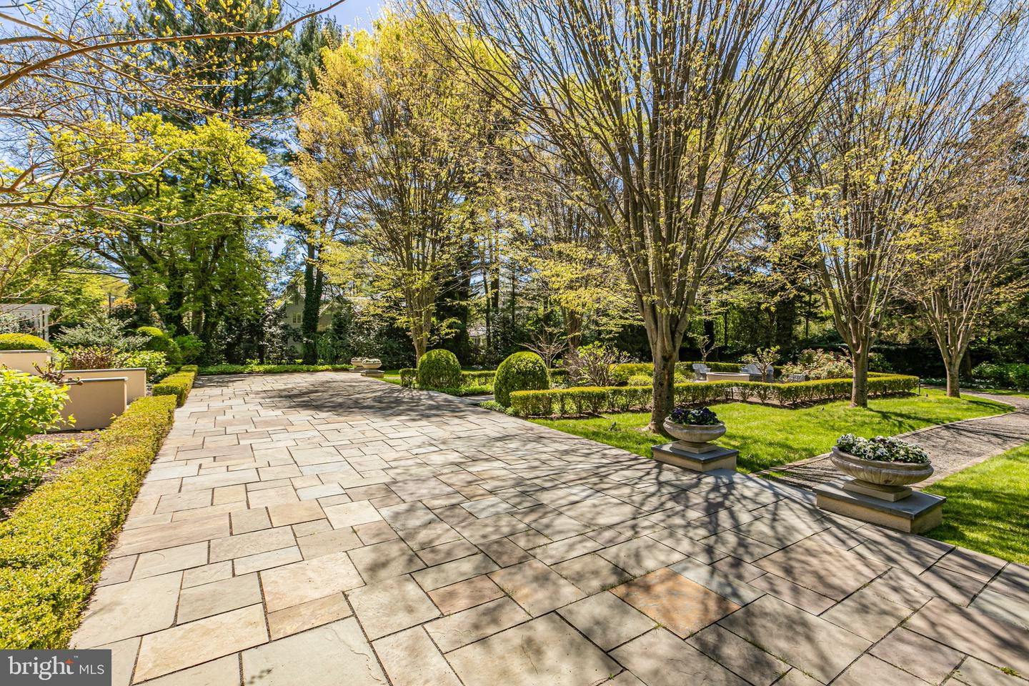 15 Hodge Rd