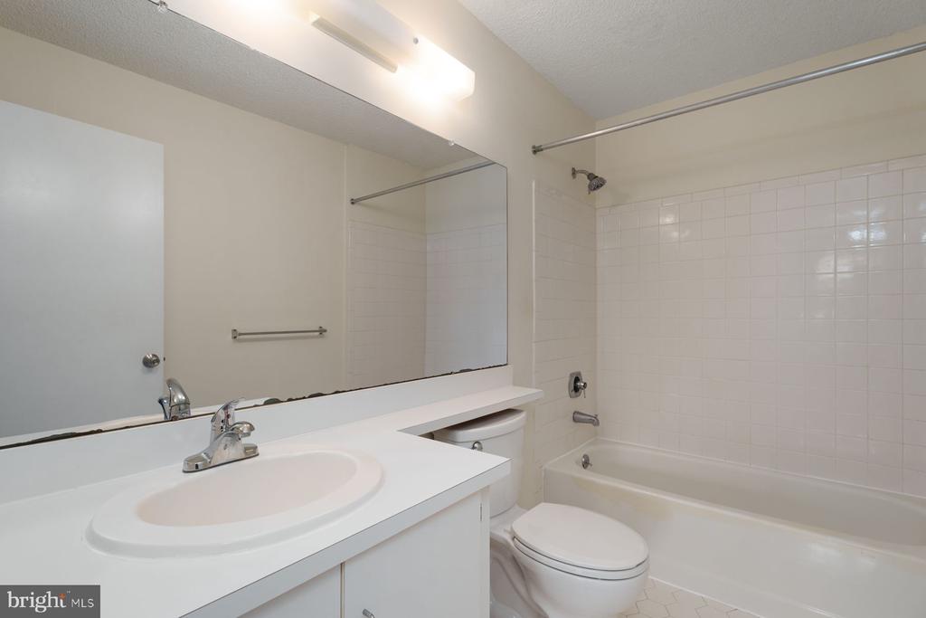 13 Voscek Ct