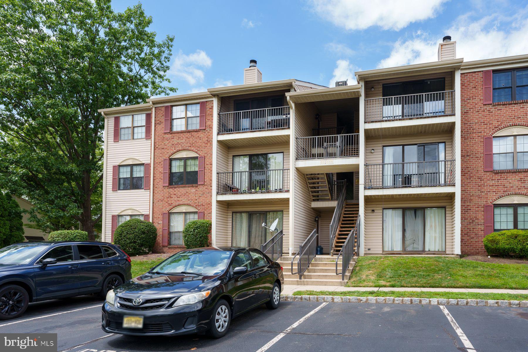 13 Voscek Ct