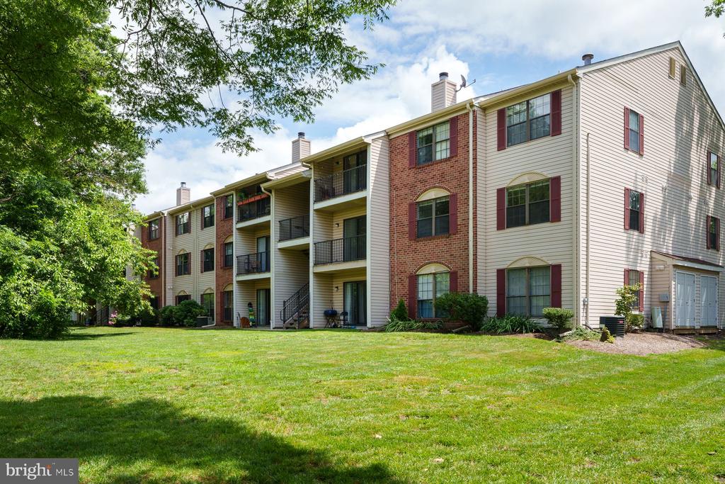 13 Voscek Ct