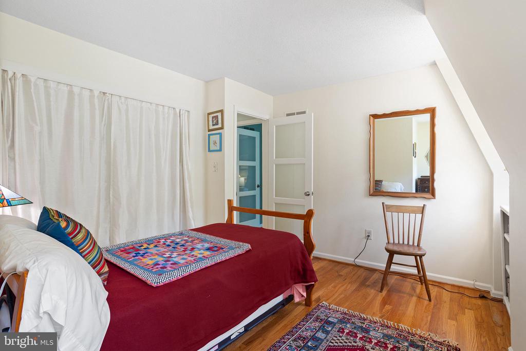 20 SPRINGWOOD