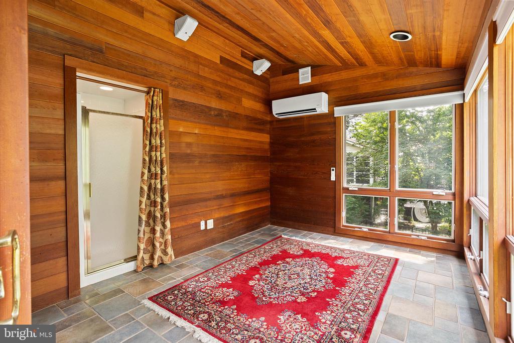 20 SPRINGWOOD
