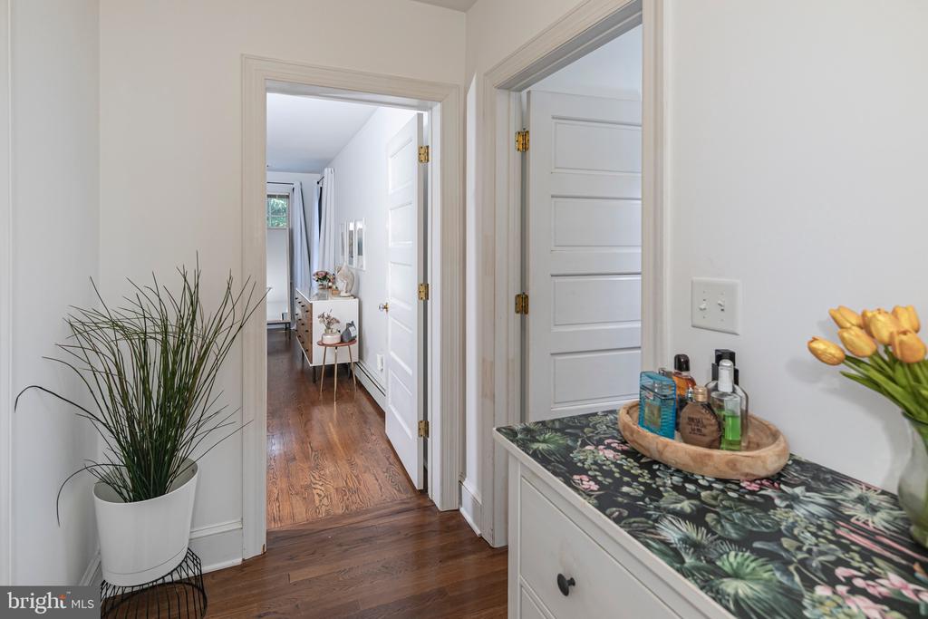 26 Eglantine Ave