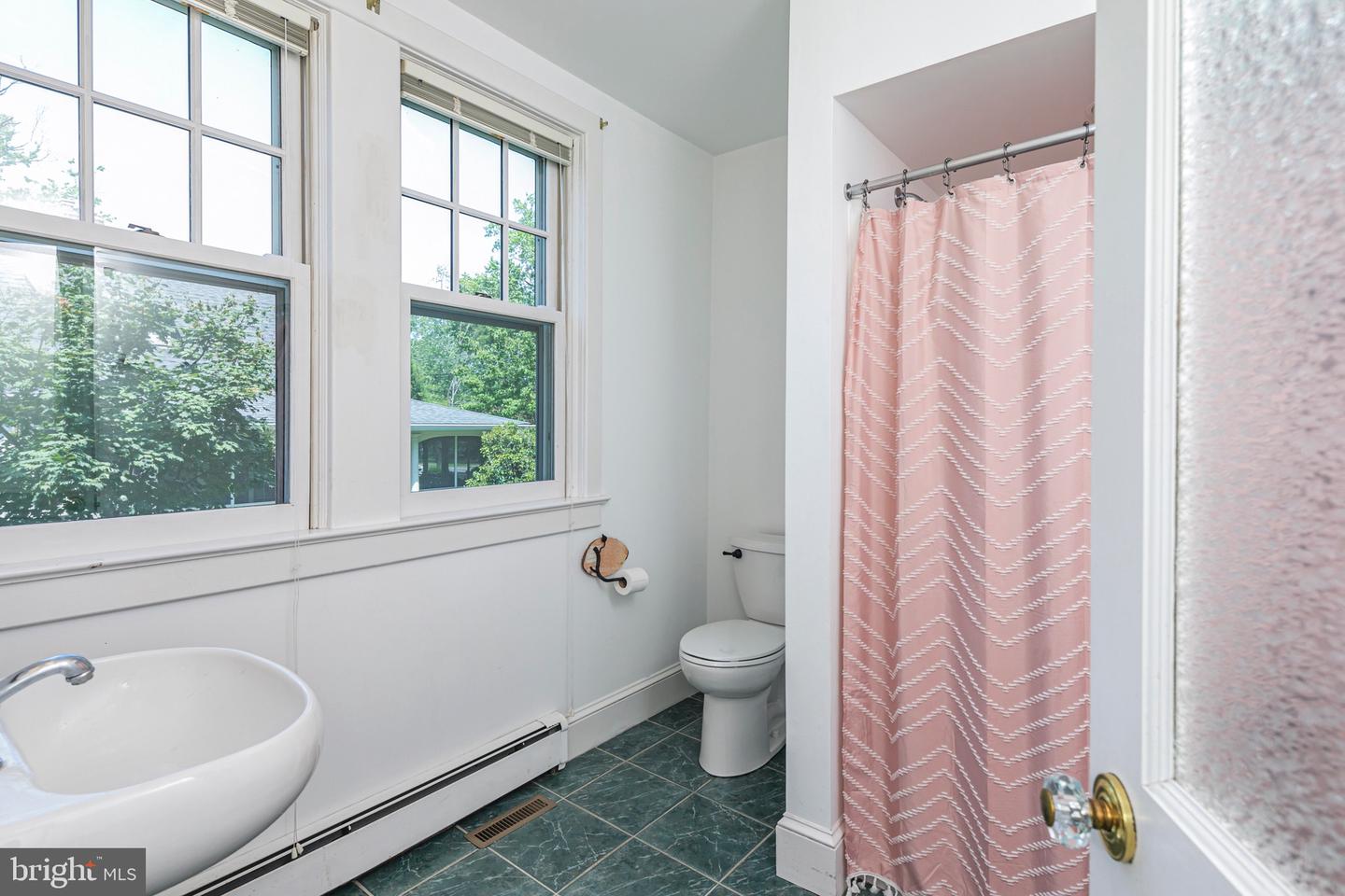 26 Eglantine Ave
