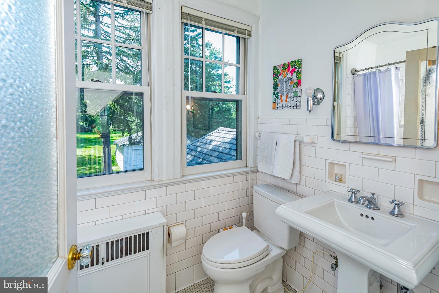 26 Eglantine Ave