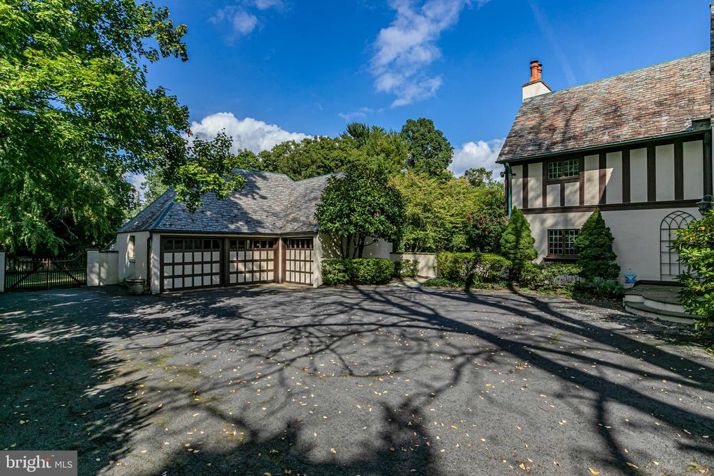 155 HODGE ROAD