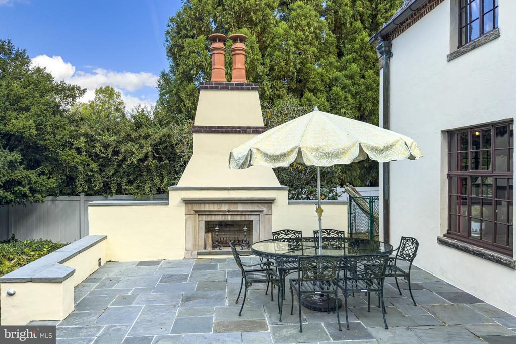 155 HODGE ROAD