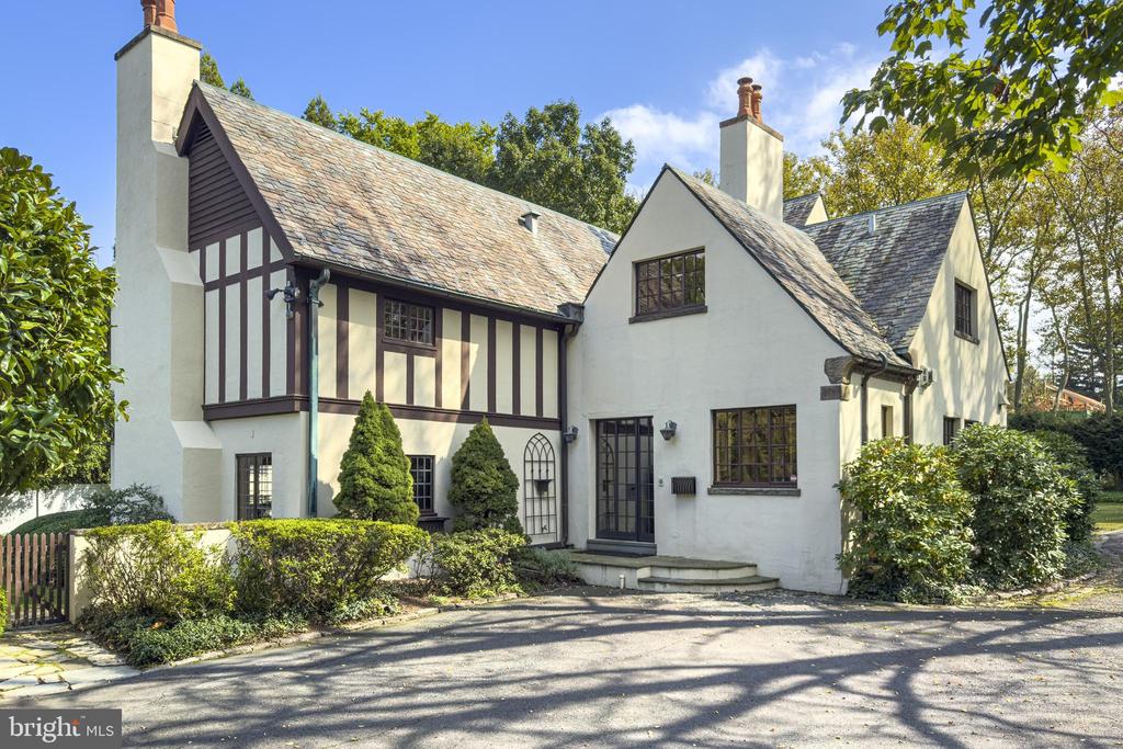 155 HODGE ROAD
