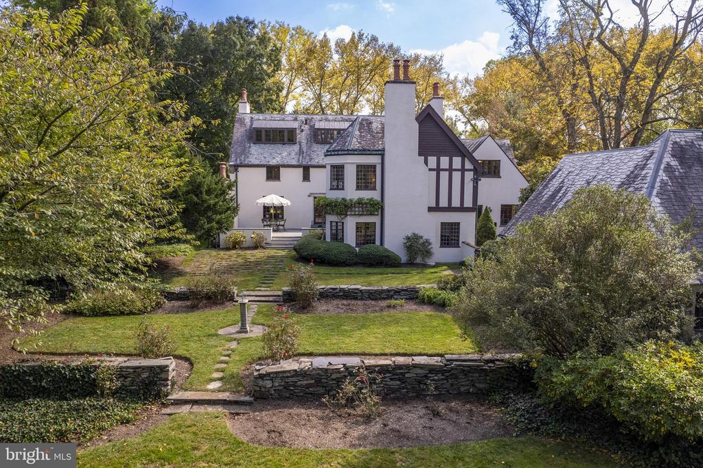 155 HODGE ROAD