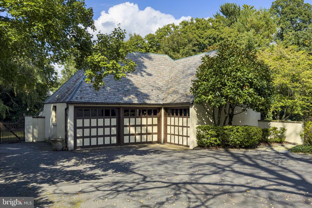 155 HODGE ROAD